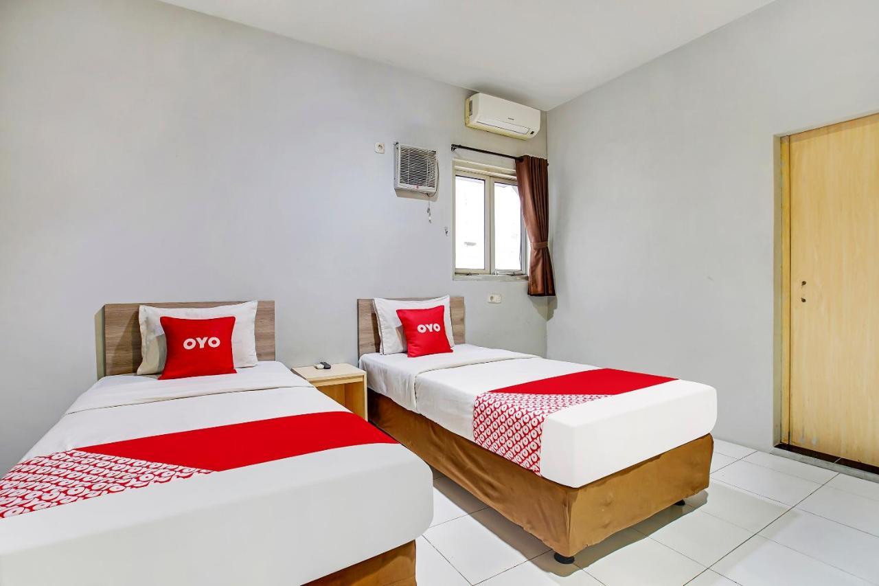 Hotel Reddoorz @ Pelajar Pejuang 3 Bandung Exterior foto