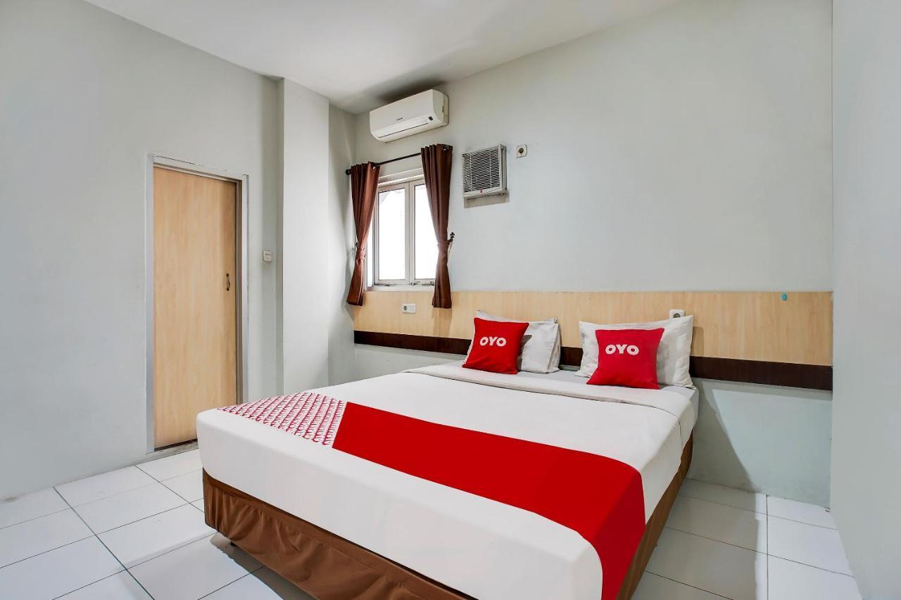Hotel Reddoorz @ Pelajar Pejuang 3 Bandung Exterior foto