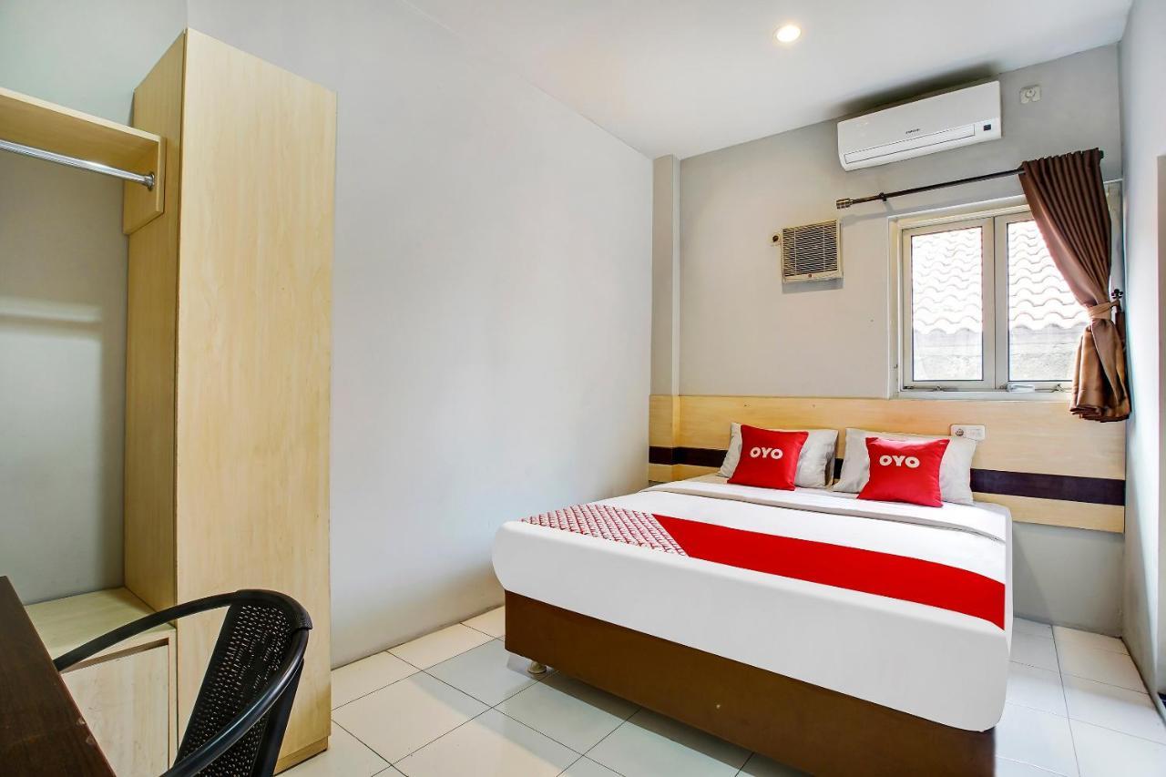 Hotel Reddoorz @ Pelajar Pejuang 3 Bandung Exterior foto