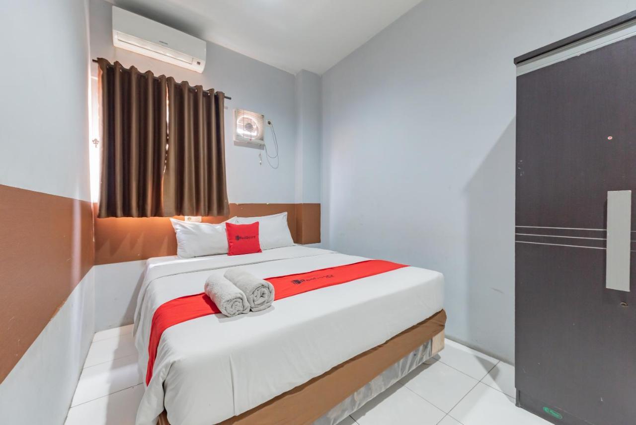 Hotel Reddoorz @ Pelajar Pejuang 3 Bandung Exterior foto